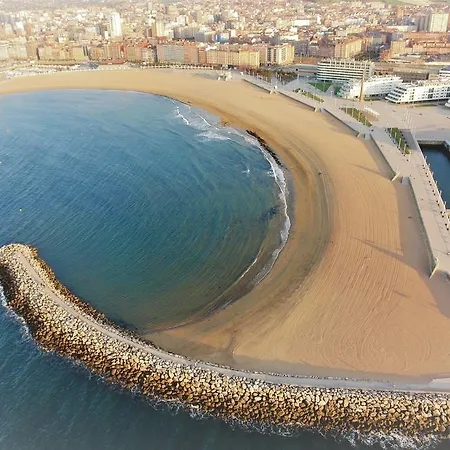 Espacio Poniente * גיחון